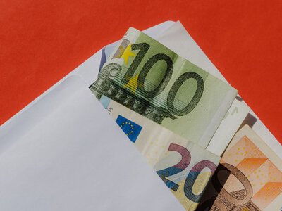 ФОПам та юрособам обмежать ліміти на перекази. Кому саме і чому?