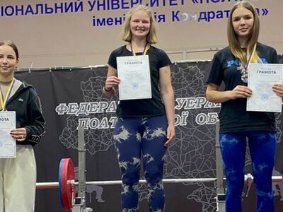 Юні пауерліфтери з Кобеляк серед призерів чемпіонату Полтавщини
