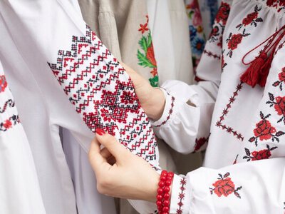 Вишиванка з бісеру – традиційна чи несправжня: що кажуть дослідники