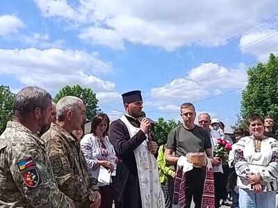 У рідному селі на Франківщині зустріли звільненого з полону захисника Юрія Микитчука