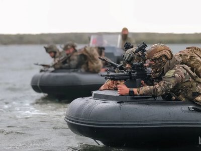 Ворог штурмує на кількох напрямках та масовано б'є дронами: вечірнє зведення Генштабу ЗСУ