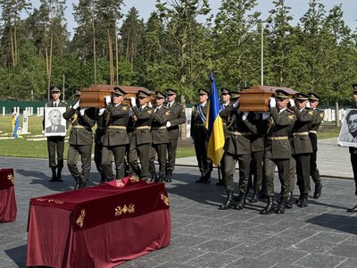 Лідера ОУН Андрія Мельника та його дружину перепоховали на Національному меморіальному кладовищі (ВІДЕО)