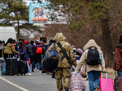 Європа посилює міграційний контроль: кого з українських біженців уже повертають додому
