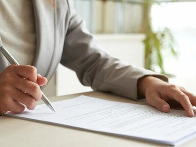 Як відбувається засвідчення справжності підпису в Україні 