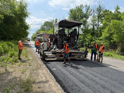 На трасі М-19 на Буковині продовжують відновлювати дорожнє покриття