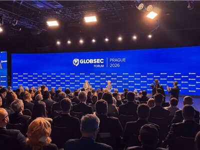 Європа уважно вивчає український досвід війни: про що говорили представники Сталевого фронту на GLOBSEC