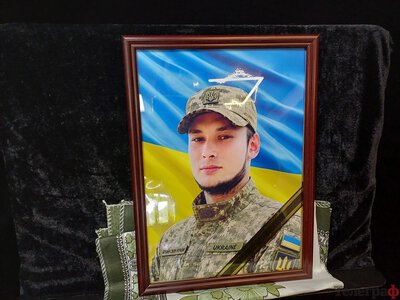 У Кременчуці попрощалися із полеглим військовим Сергієм Піскуновим