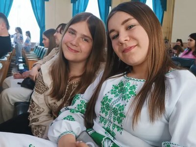 Демидівські ліцеїстки стали лауреатками всеукраїнського вокального конкурсу