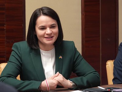 Зеленський зустрівся з Тихановською – вона бере участь у європейському саміті (ВІДЕО)