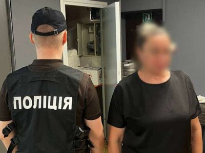 Киянка обіцяла військовозобов’язаному уникнути мобілізації за 18 тис. доларів