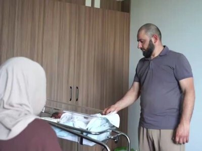 У Дніпрі після ворожої атаки медики врятували вагітну жінку та її дитину
