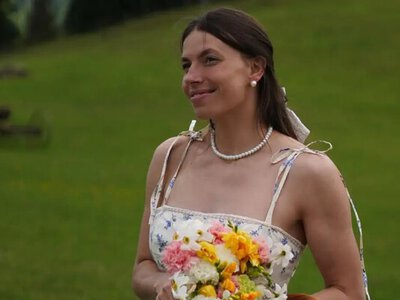«Мистецтво»: Марина Бех зачарувала фанатів розкішною фотосесією в Карпатах
