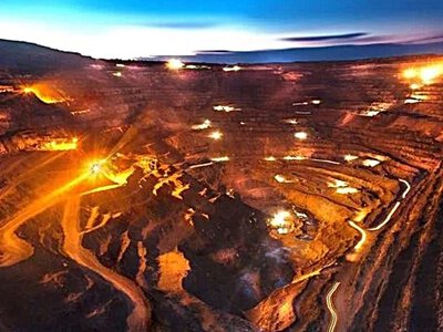 Космічні пейзажі поруч: як виглядають марсіанські кар'єри на Дніпропетровщині, які вражають туристів