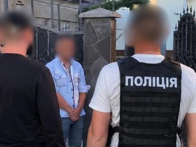 1,5 тисяча доларів США за зняття з розшуку в «Оберезі»: на Закарпатті викрито схему впливу на ТЦК та ВЛК