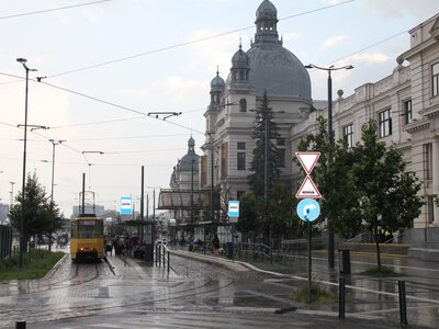 Короткочасні дощі й грози прогнозують синоптики на Львівщині