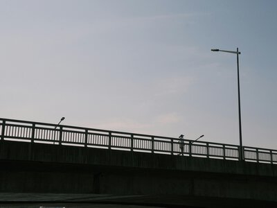 Чоловік впав з мосту у львівському парку «Погулянка» і загинув