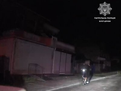 П'яний на електросамокаті: у Білій Церкві керманича електросамоката оштрафують за п’яне водіння