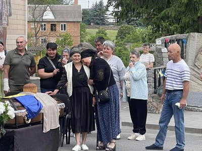 У Тальному провели в останню путь полеглого під час артобстрілу захисника