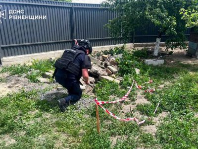 У Сарнах під час земляних робіт знайшли артснаряд (ВІДЕО)