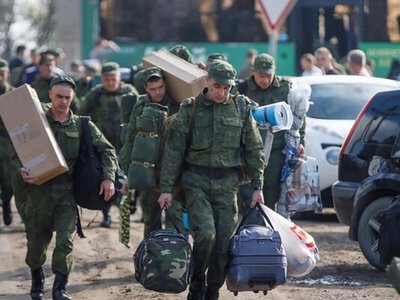 У Росії масово роздають мобілізаційні приписи: полковник запасу пояснив, що задумав Кремль