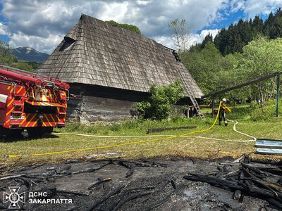 У Старому селі у Колочаві горіла дерев’яна хата