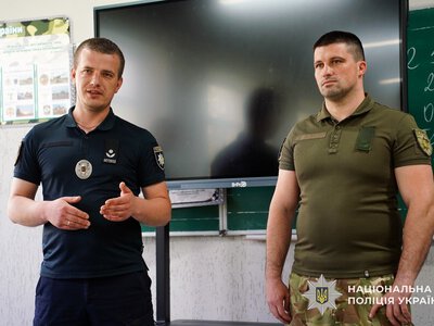 «Нова реальність, яку маємо прийняти»: на Закарпатті ветерани та поліцейські провели для школярів важливий урок безбар’єрності
