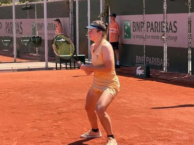 Снігур без шансів вилетіла з Ролан Гаррос. Українка програла вісім геймів поспіль