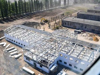 Мільйони на будівництво для військових на Одещині: підрядника підозрюють у розкраданні та втечі до росії