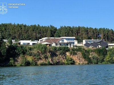 У Житомирі жінці оголосили підозру за ігнорування рішення суду щодо будинку на провулку Річковому