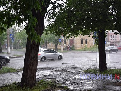 У Миколаєві різко погіршилася погода (фото, відео)