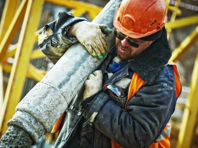 У Міграційній службі назвали країну, з якої до України їде найбільше трудових мігрантів