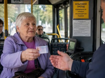 Пільговий проїзд можуть змінити: що готують для пенсіонерів