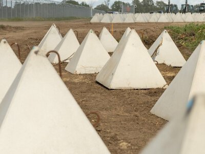 Захист від швидкого наступу: Латвія показала «зуби дракона» на кордоні з рф