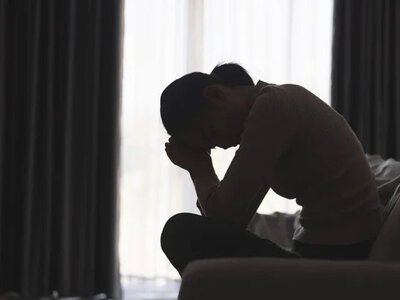 Чому так боляче, коли колишній рухається далі — і що з цим відбувається в голові
