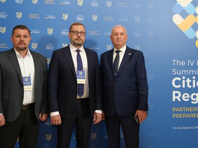 Допомога громадам Чернігівщини в безпекових і енергетичних питаннях: відбувся Міжнародний саміт міст і регіонів