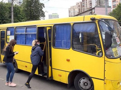У Хмільнику на Трійцю продовжать рух автобусів до кладовищ