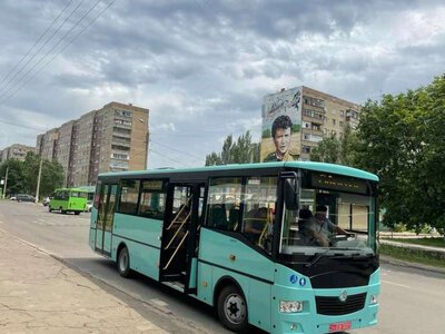 У Краматорську тимчасово змінено роботу громадського транспорту та окремих установ