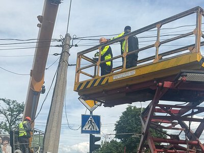 У центрі Миколаєва через ДТП пошкоджено контактну мережу: змінено рух тролейбусів