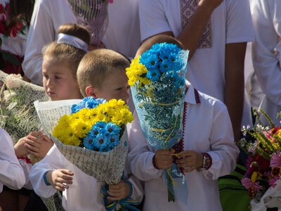 Коли пролунає останній дзвоник у школах України: дати у різних містах