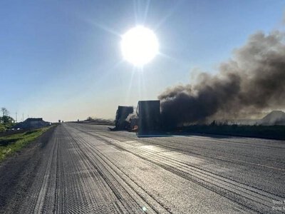 Українські БПЛА спалили техніку окупантів на трасі Маріуполь – Бердянськ (відео)
