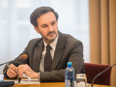 «Від суперечок українців і поляків виграє лише Москва». У МЗС України відреагували на «образу» Польщі щодо підрозділу імені Героїв УПА