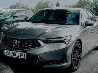 Преміум для молоді: в Україні з'явилася стильна сестра Honda Civic (ФОТО)