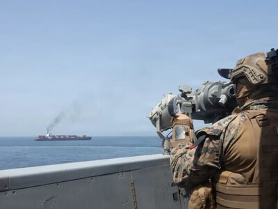 Транзит через Ормузьку протоку зростає завдяки підтримці США та надіям на перемир’я - ЗМІ