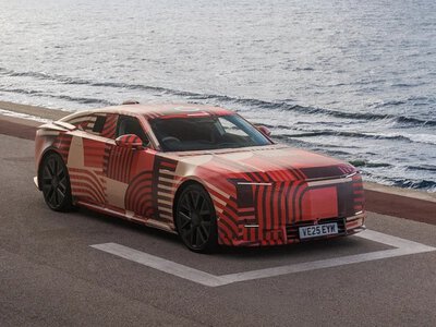 1000-сильний первісток: розкрито подробиці екстравагантного електромобіля Jaguar (ФОТО)