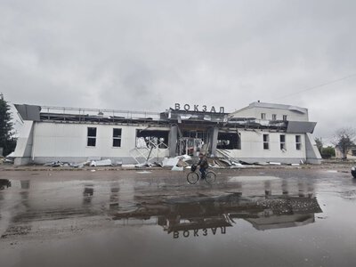 Фотофакт! Вокзал у Шостці після нічної атаки