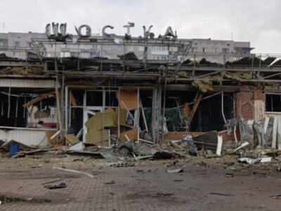 «Типовий центр прийняття рішень»: росіяни знищили вокзал у Шостці