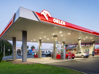  Найбільший енергоконцерн Польщі Orlen планує купити частку в «Укрнафті» 