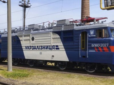 Росія вдарила по поїзду у Запоріжжі: загинув машиніст, є поранені
