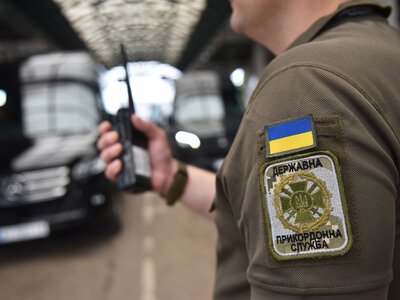 На кордоні з Польщею в чергах стоїть 100 автомобілів