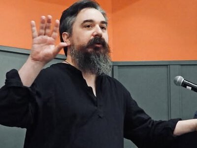 Студенти таємно записували слова професора: через роки його поради підкорили мережу